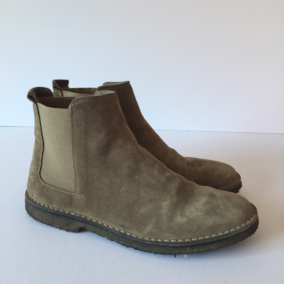 Vince Shoes - Vince size 9M suede boots